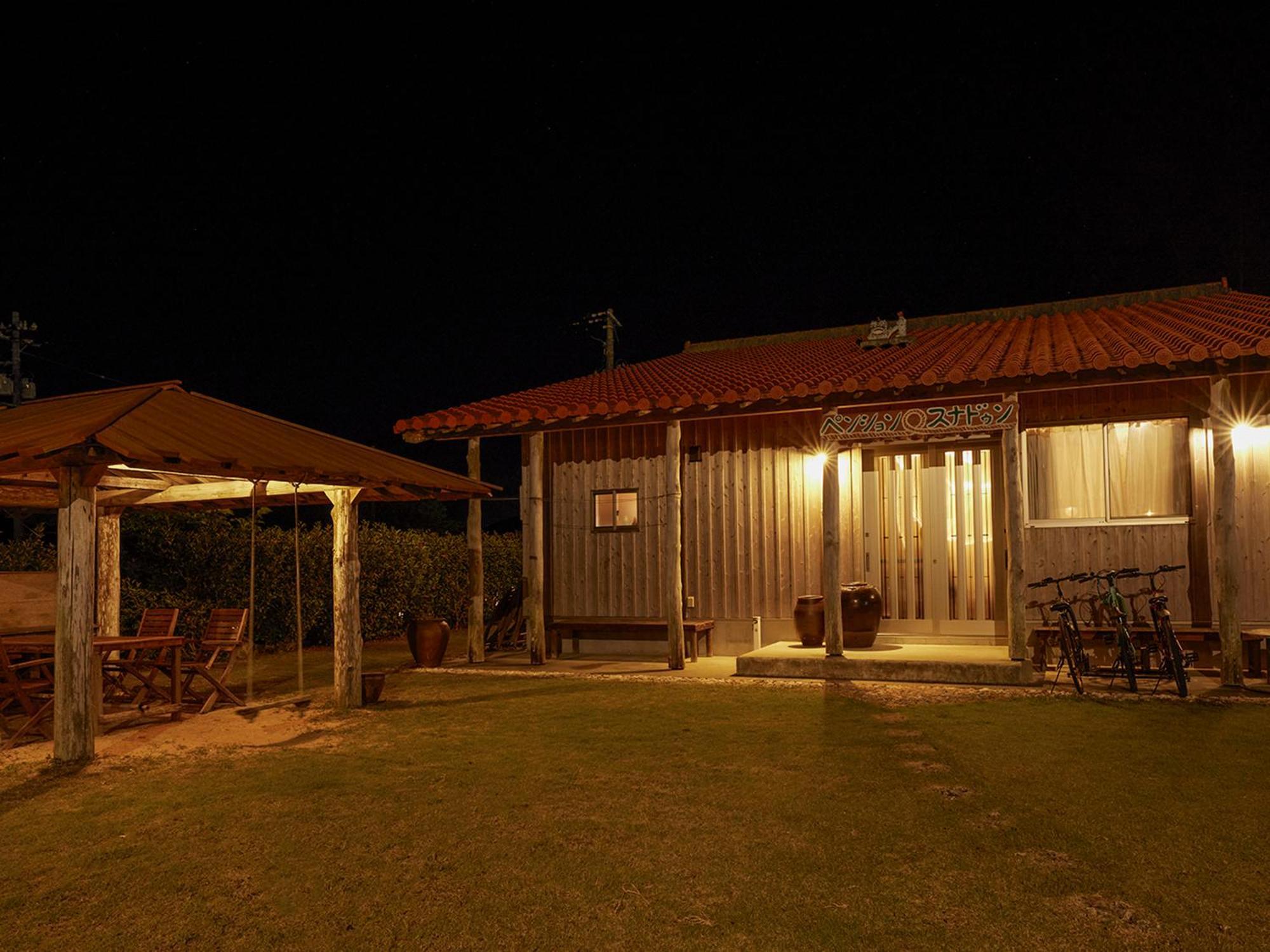 Ginoza Pension Snadun מראה חיצוני תמונה